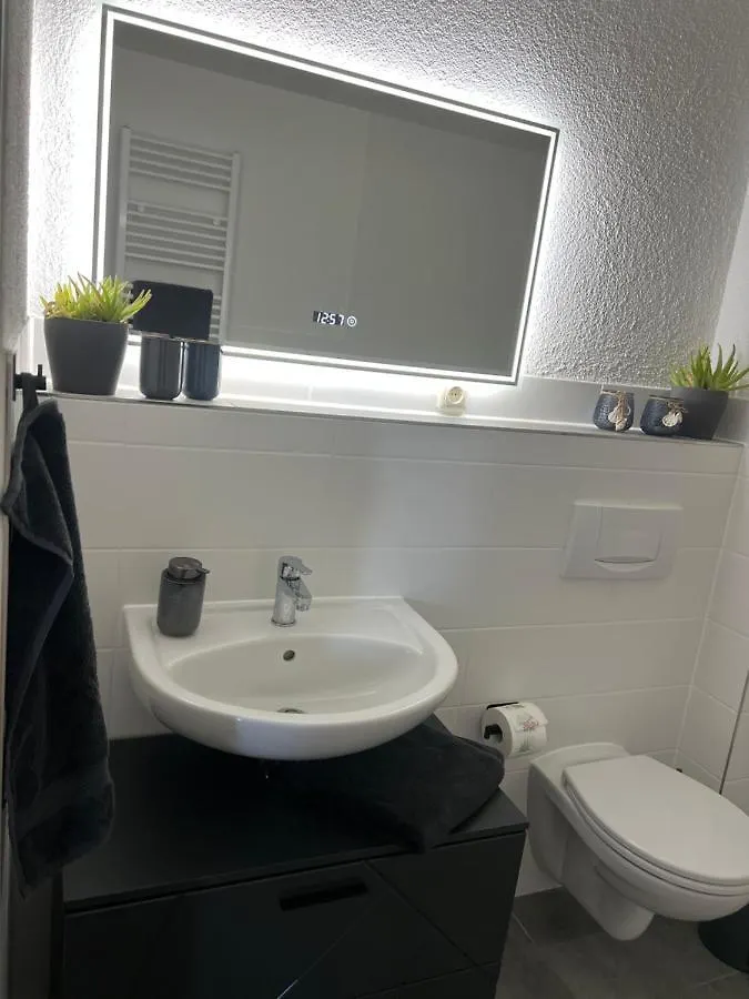Apartment Juna Mit Tg Stellplatz Leipzig