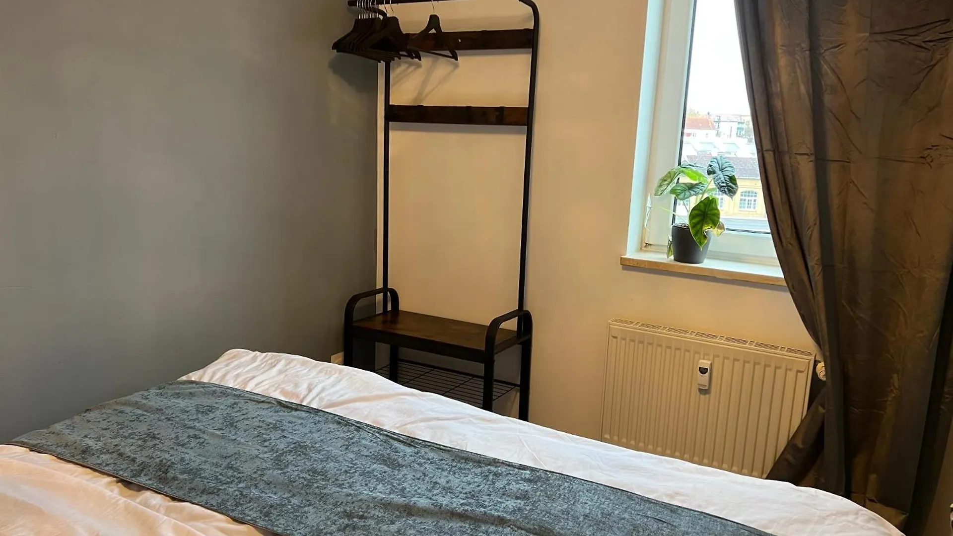 Apartment Juna Mit Tg Stellplatz Leipzig 0*,  Germany