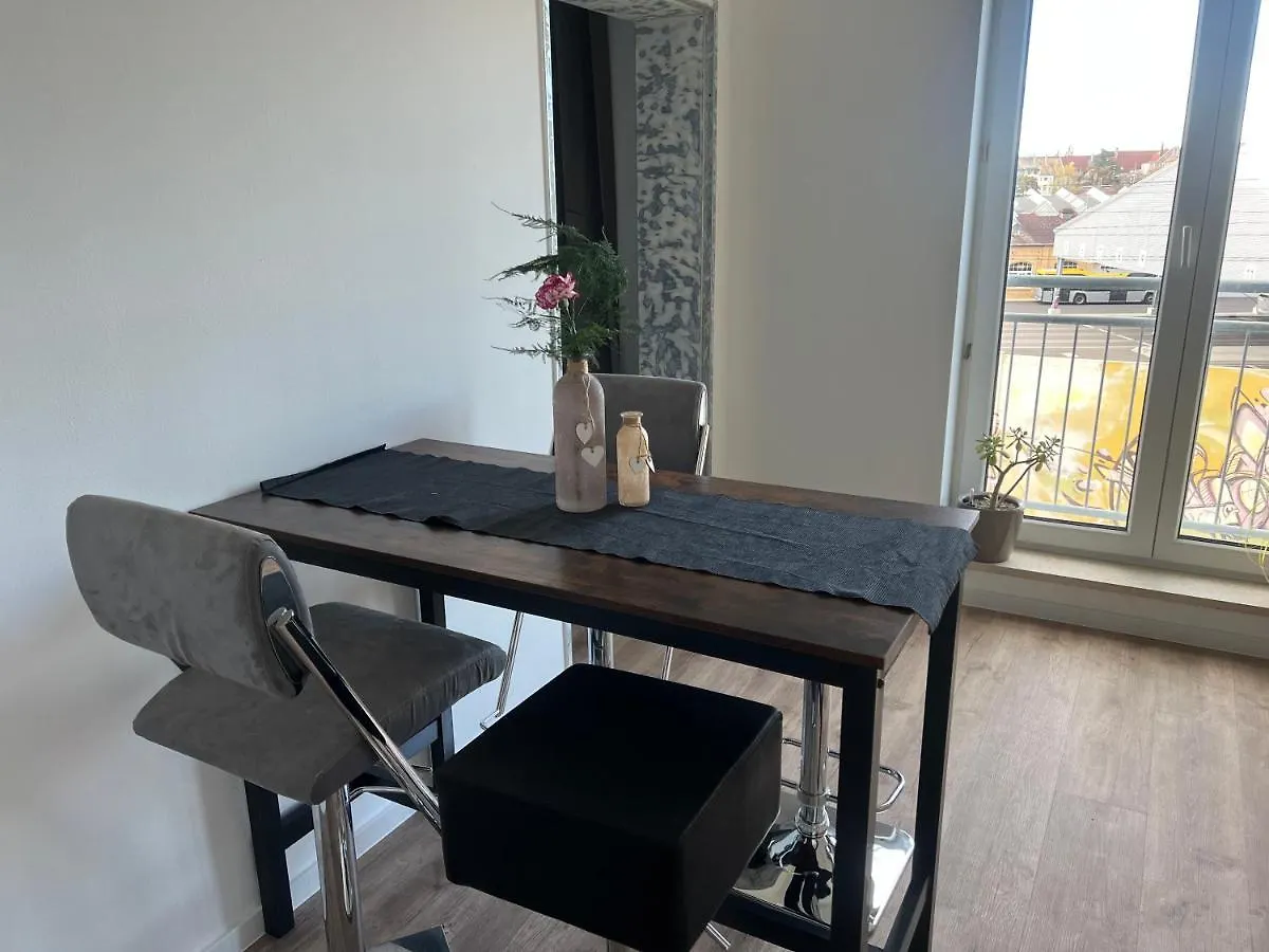 Apartment Juna Mit Tg Stellplatz Leipzig